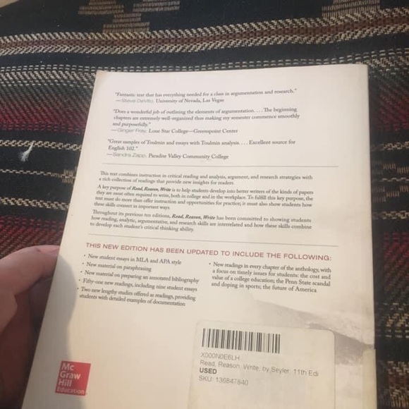 ENGLISH COLLEGE TEXTBOOK - Picture 3 of 3